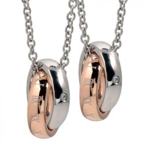 ≪white clover/ホワイトクローバー≫ダイヤモンド アトラス ローマ数字 ステンレス ペアネックレス/ゴールド&ゴールド 4SUP021GO&4SUP021GO