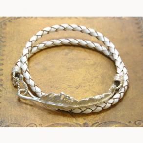 ≪buff/バフ≫レザー2重巻きブレス　風切羽M/ブレス